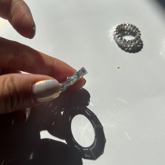 Beautiful high-C diamond replacement ring . High quality detail , unique - Picture 7 of 8